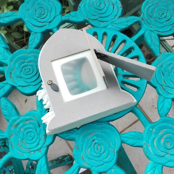 Girls First Communion Painted Ceramic Picture Frame NEW beautiful gift - Picture 3 of 6